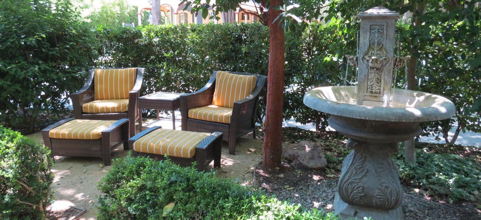 Cottage Grove Inn Калистога Экстерьер фото