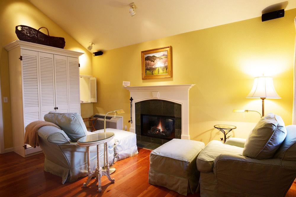 Cottage Grove Inn Калистога Экстерьер фото
